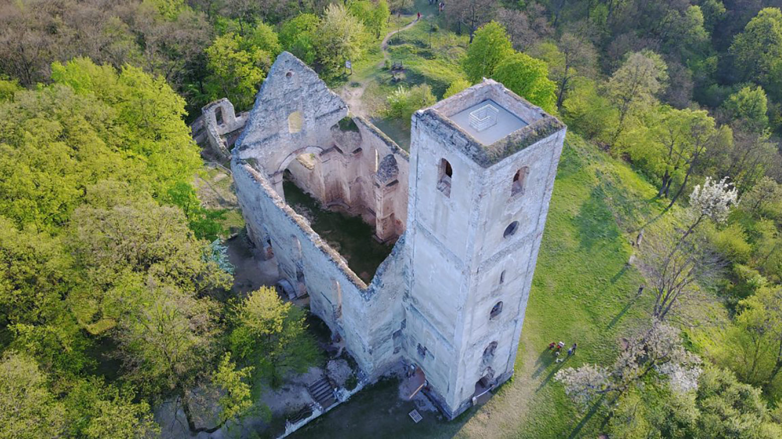 Záchranné práce na Katarínke nezastavil ani koronavírus