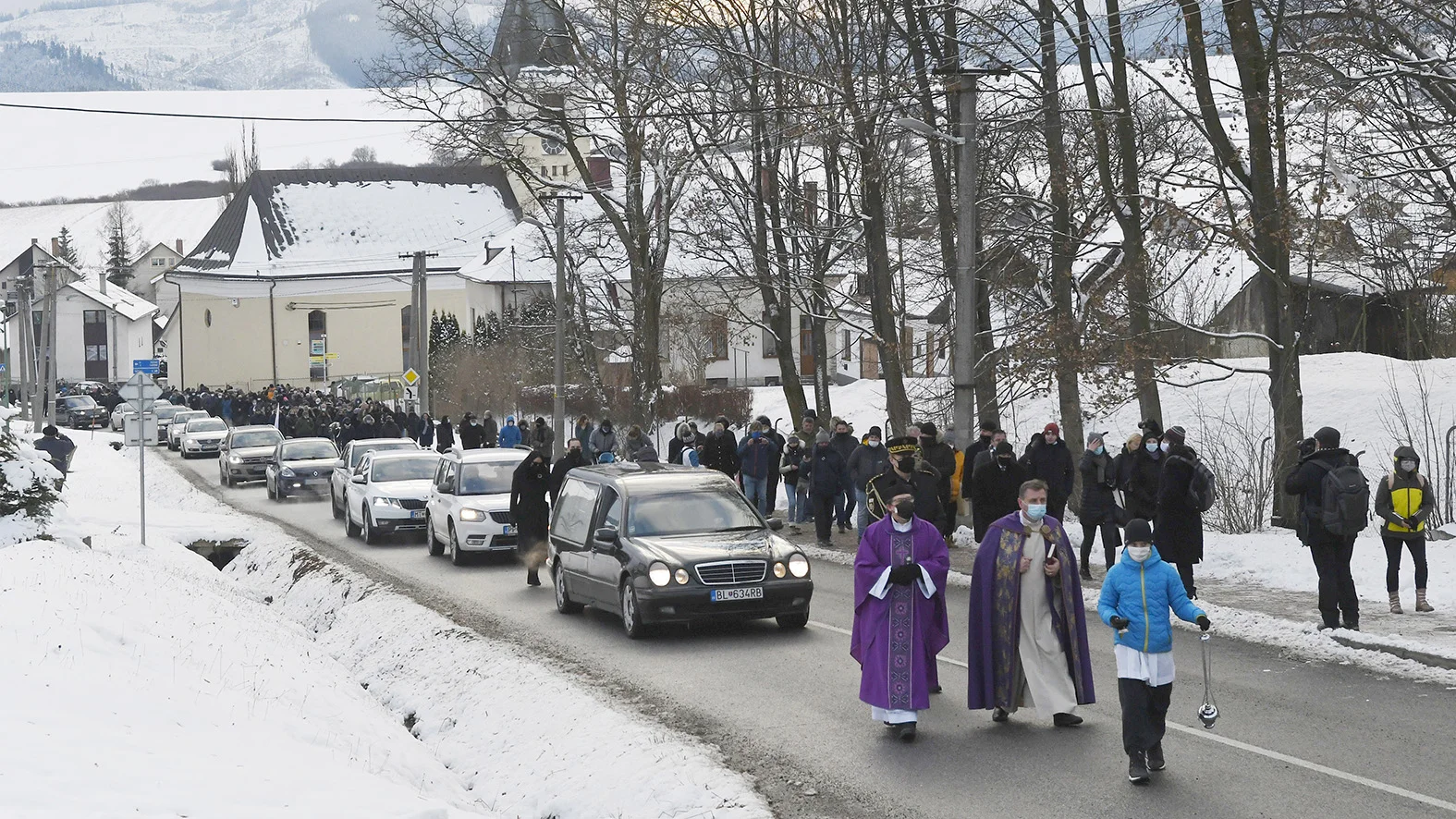 V Štrbe sa ľudia rozlúčili s bývalým policajným prezidentom M. Lučanským