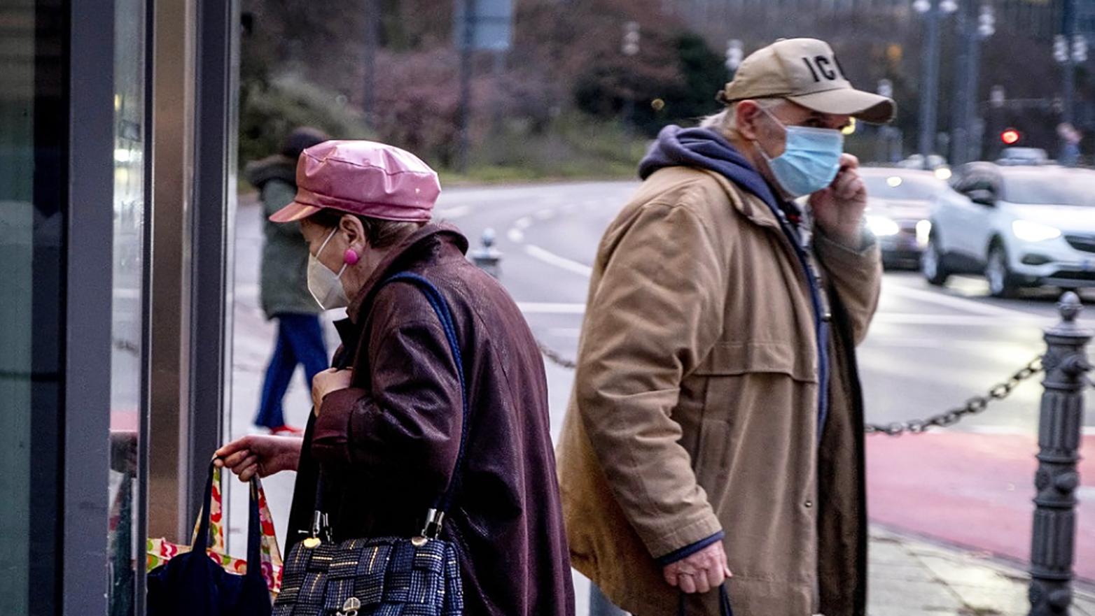 Seniori môžu aj v tomto roku požiadať o vydanie mestskej karty