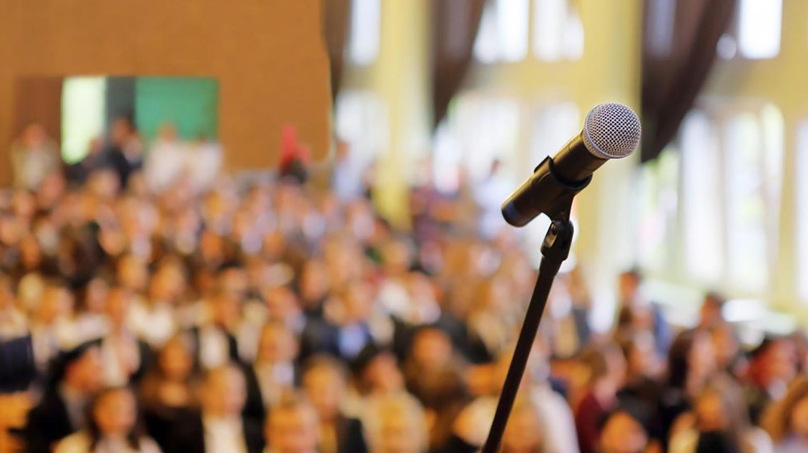 Konferencia o skúsenostiach miest a obcí v boji proti covid-19 v Maďarsku