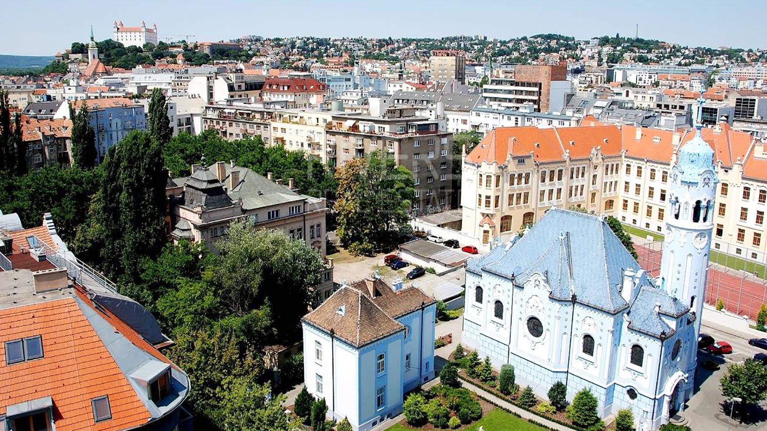 Staré Mesto môže cez dotácie prerozdeliť viac ako 100 000 eur