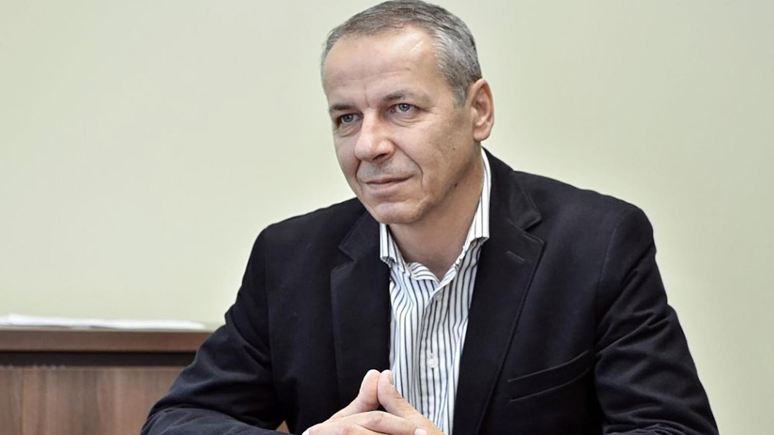 Primátor tvrdí, že praktiky združenia brzdia investičné akcie mesta