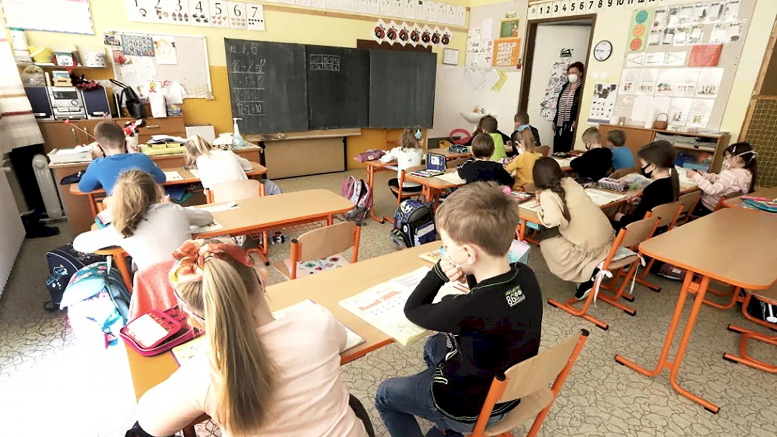 Petržalka otvorila celý prvý stupeň ZŠ, otvoré sú aj škôlky