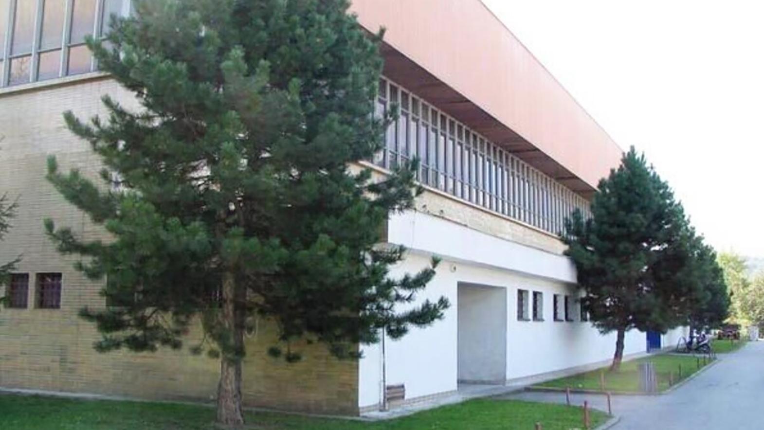 Z krčmy na považskobystrickom zimnom štadióne budú nové šatne pre mládež