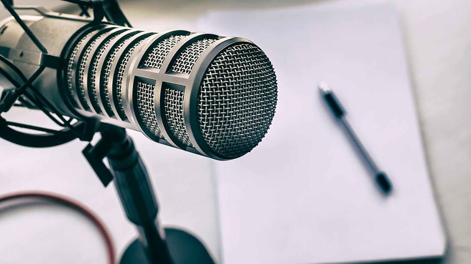 ÚVO pripravil podcast o súhrnných správach o zadaných zákazkách
