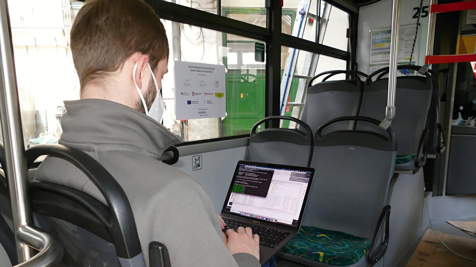 Autobus MHD na linke číslo 30 bude zbierať údaje pre smart mobilitu