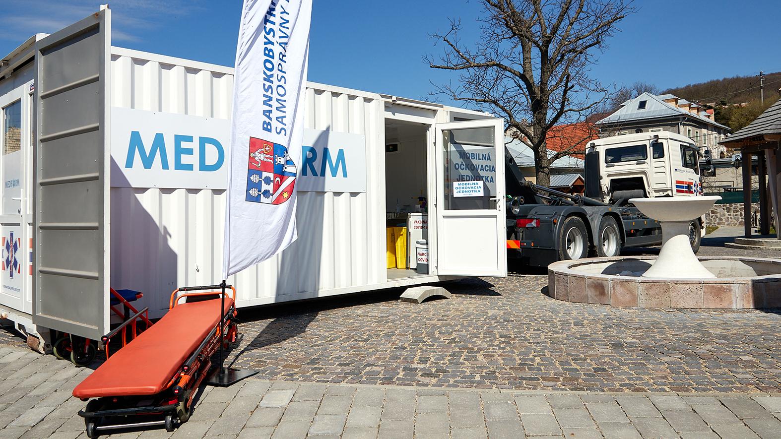Mobilné očkovanie v Banskobystrickom kraji sa rozbehlo