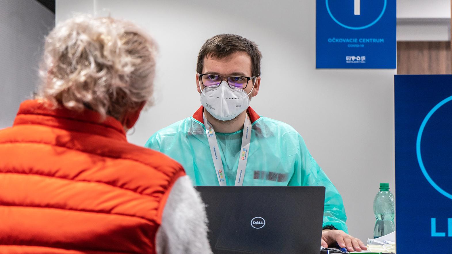 Bratislavská župa rozšírila zoznam náhradníkov na očkovanie