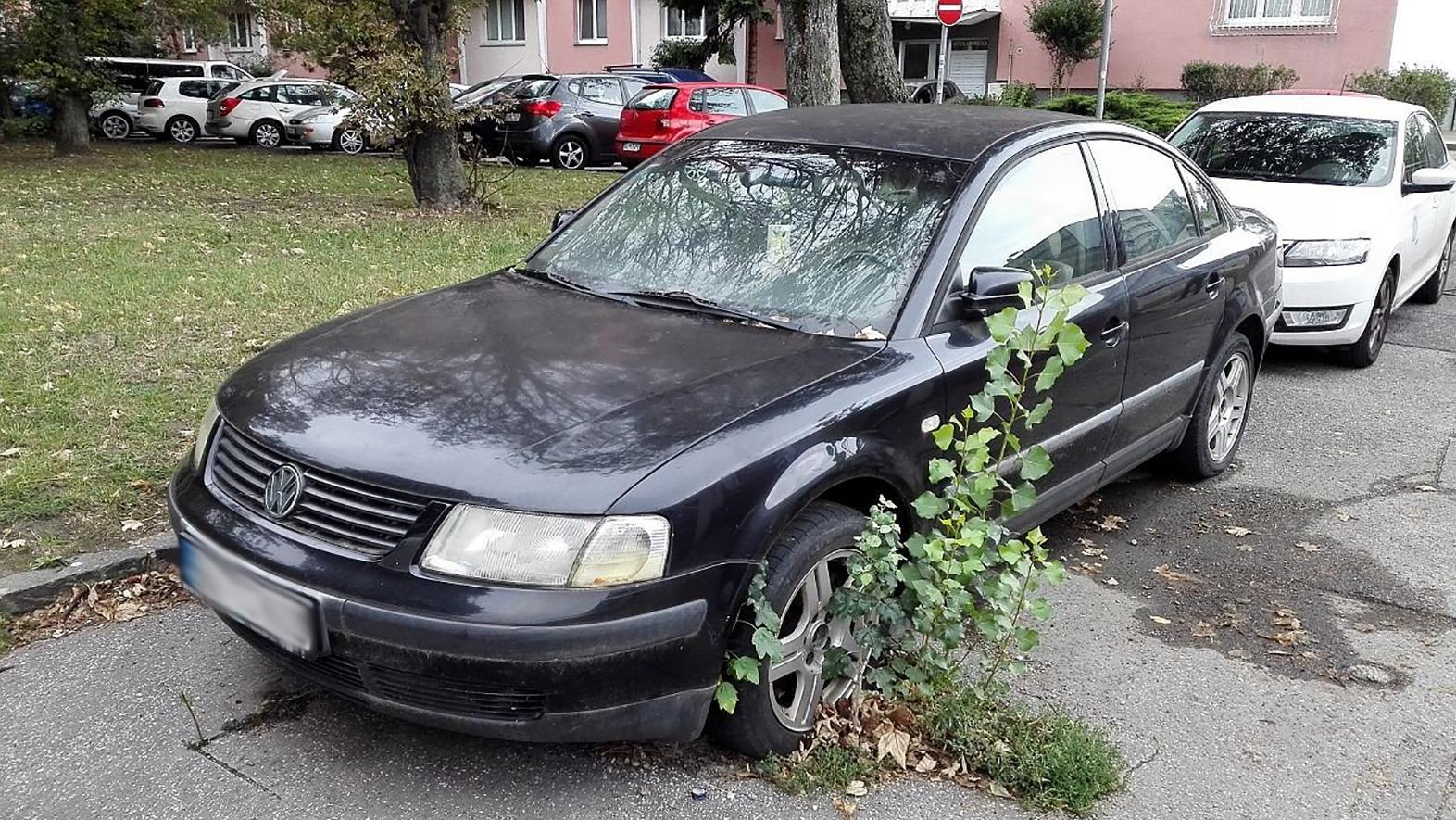 Mestská polícia v Handlovej spustila databázu dlhodobo odstavených vozidiel
