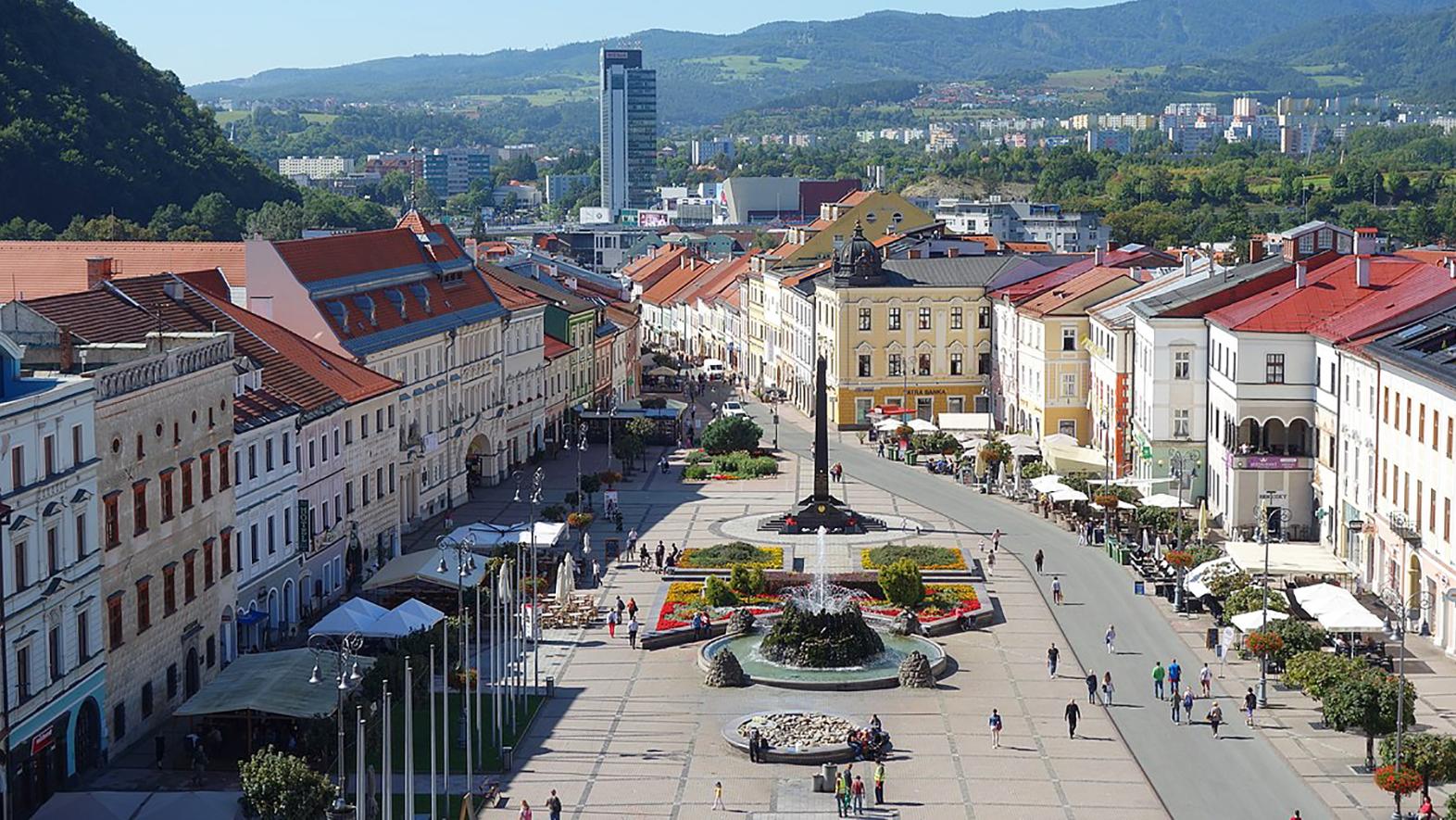 Záujem o otvorené vládnutie a veci verejné medzi občanmi rastie