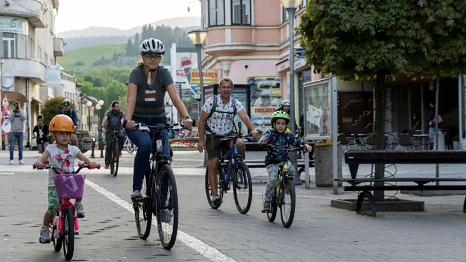 Ružomberok od 1. júna otvára pešiu zónu cyklistom