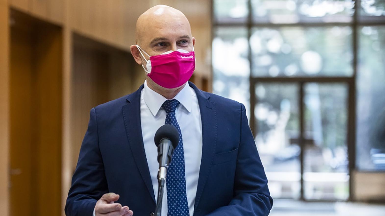 Gröhling: Plošné zatváranie škôl v prípade tretej vlny pandémie neočakávam