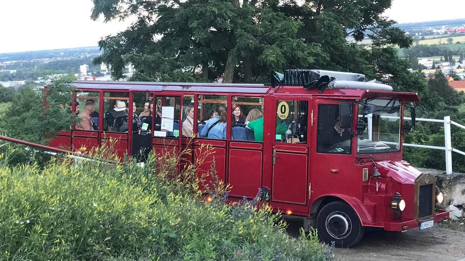 Po Račianskom vinohradníckom chodníku bude premávať Račanská lokálka