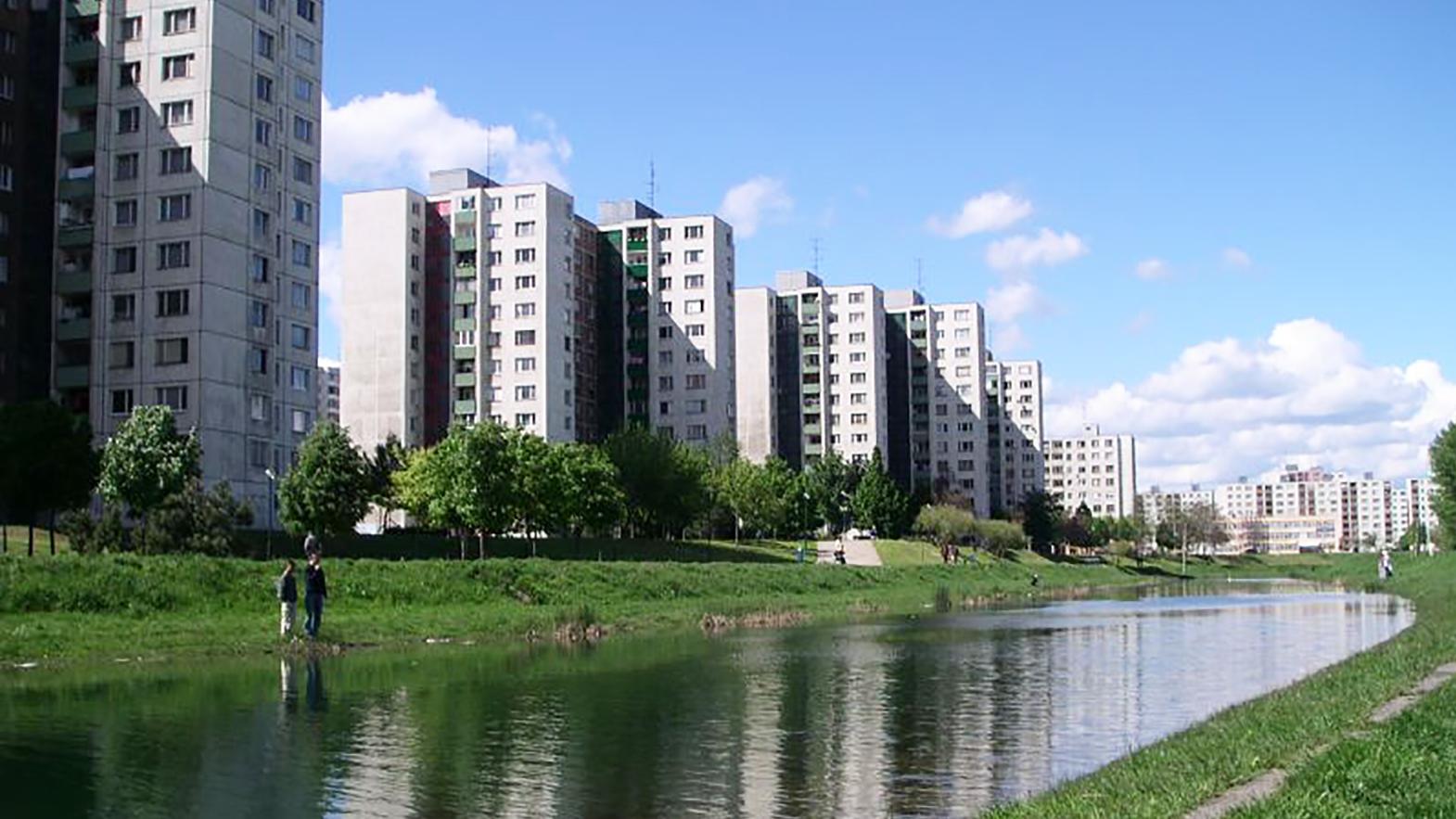 Električka pomôže zvýšiť bezpečnosť cyklistov a chodcov pri Chorvátskom ramene