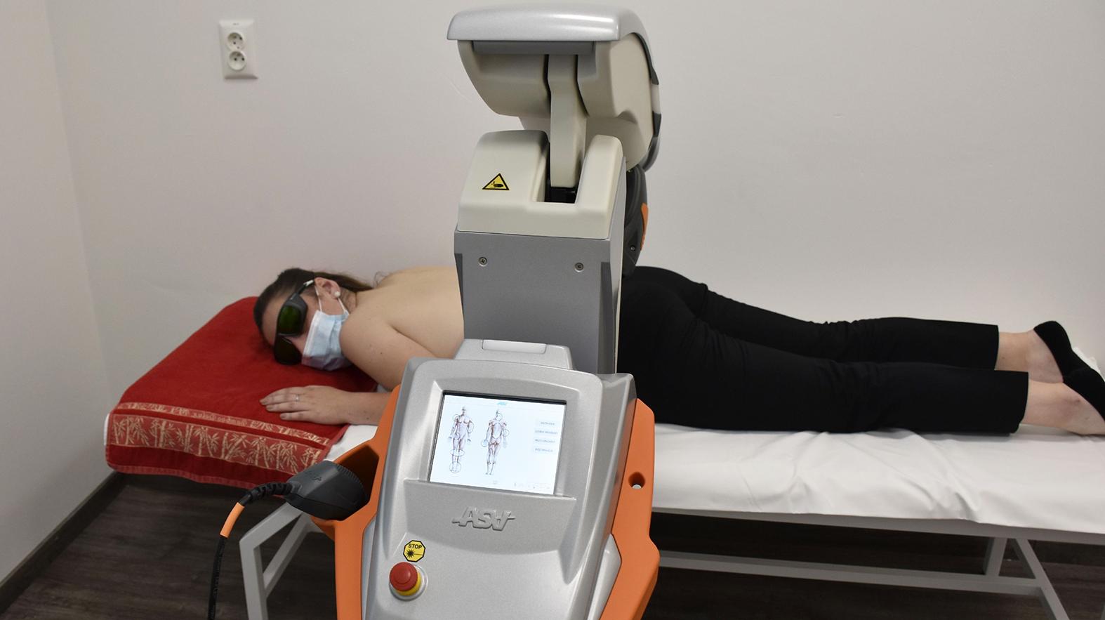 Na Liptove pribudol laser pomáhajúci ľudom po prekonaní Covid-19