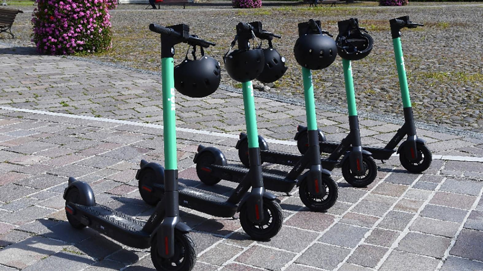 Do Zvolena prichádzajú elektrické zelené kolobežky 