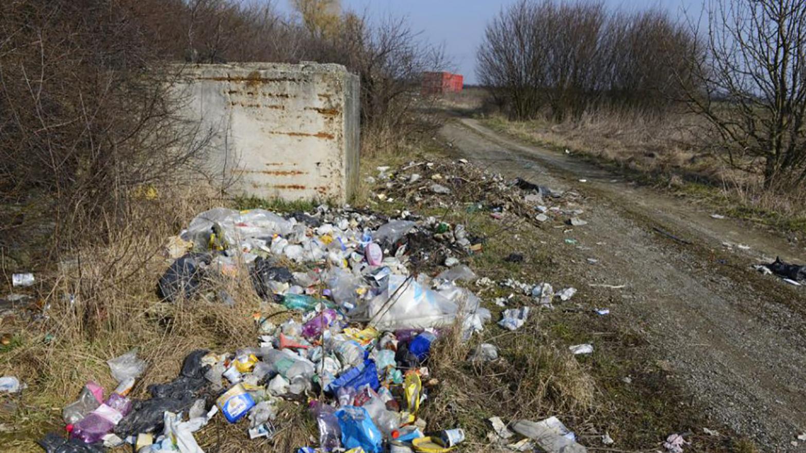 V Petržalke sa dobrovoľníci púšťajú aj do väčších skládok