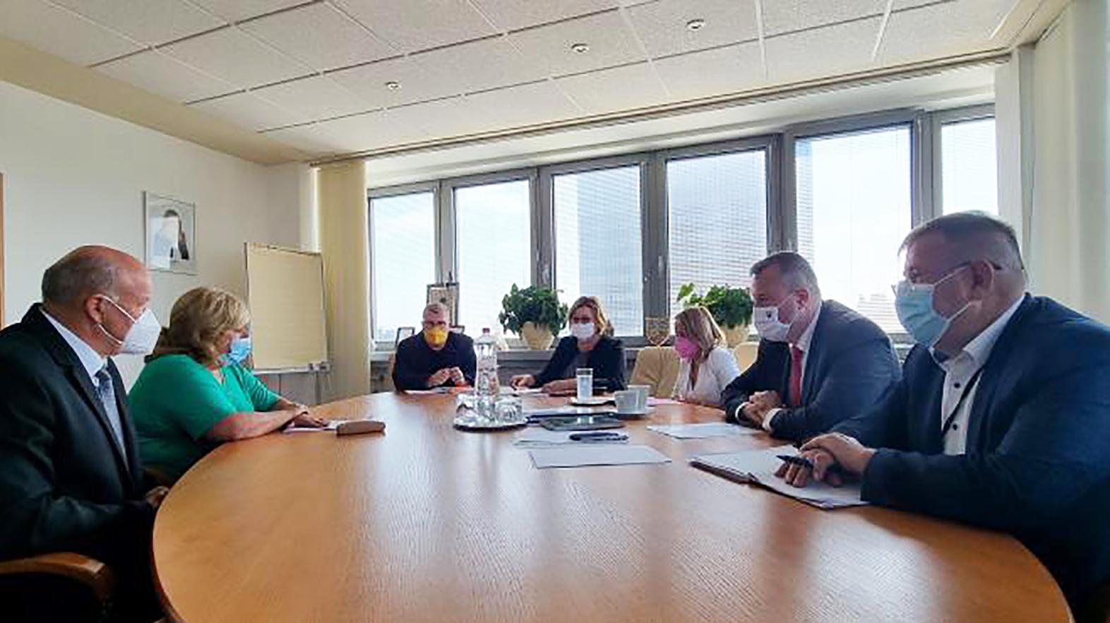 U ministra riešili aktuálne témy v sociálnej oblasti