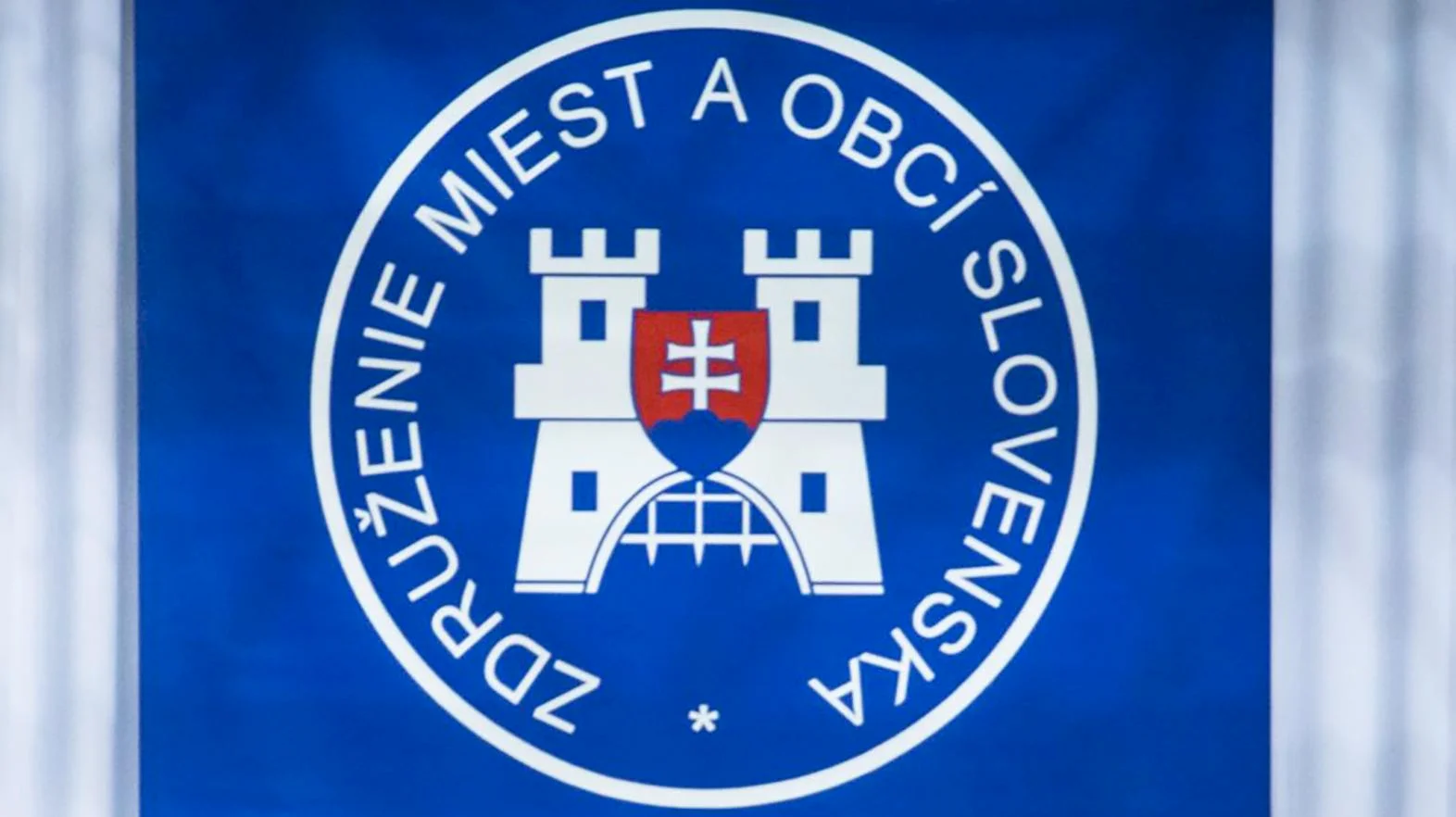 Vyhlásenie ZMOS ku Dňu Ústavy SR