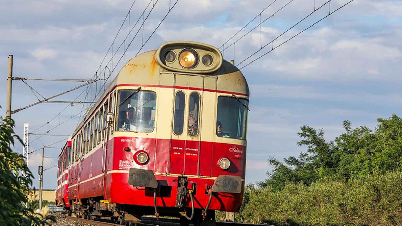 Výletný cyklovlak odvezie turistov z Bratislavy do Malých Karpát