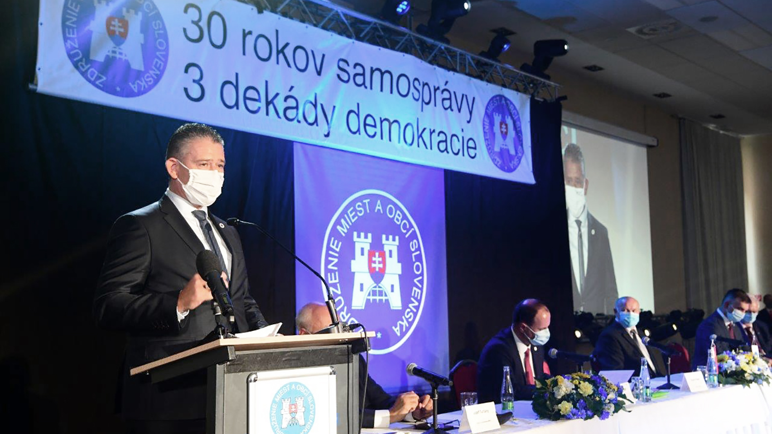 Spolupráca štátu a samospráv je kľúčová, ukázalo sa to aj pri pandémii COVID-19