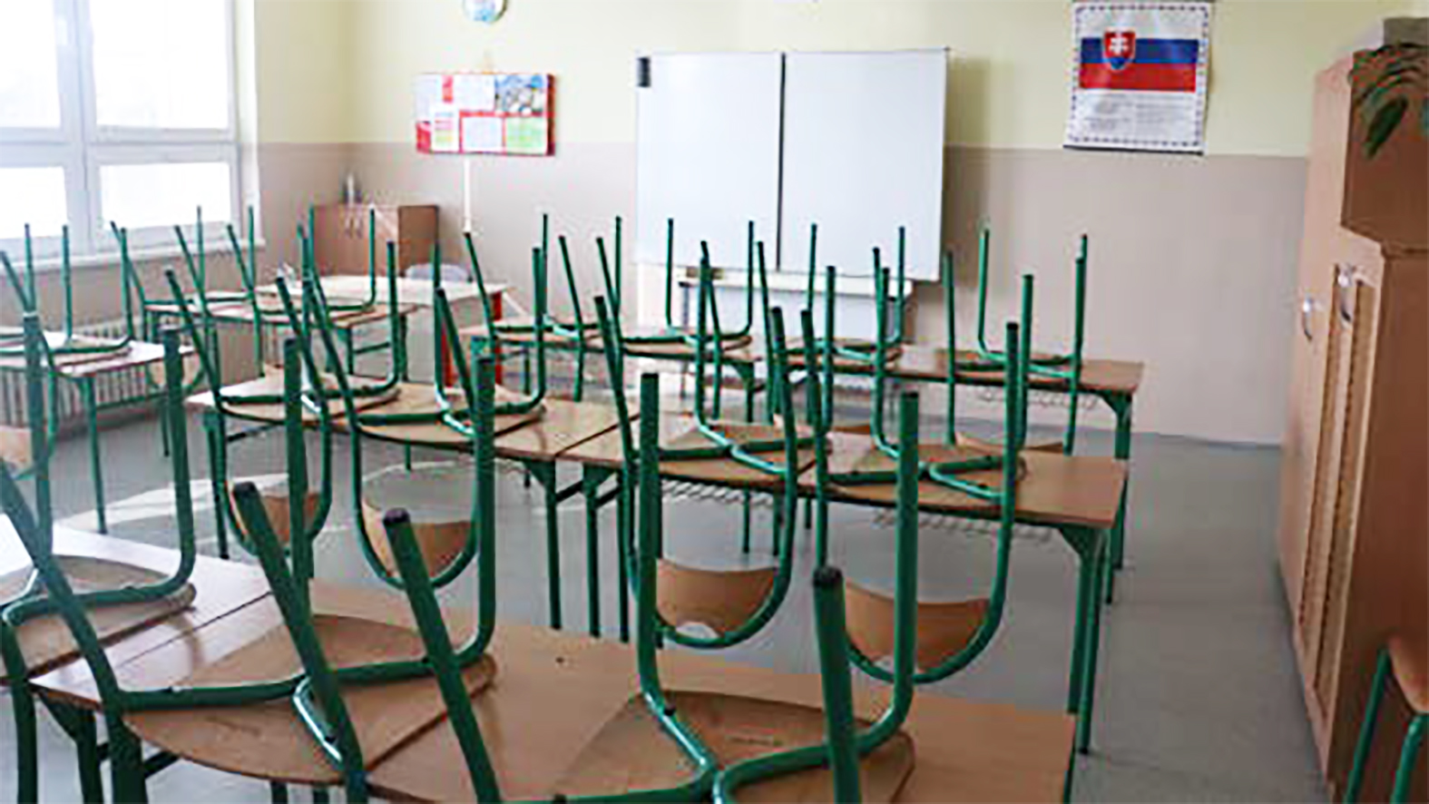 Digitalizáciu na belušskej ZŠ koriguje školský digitálny koordinátor