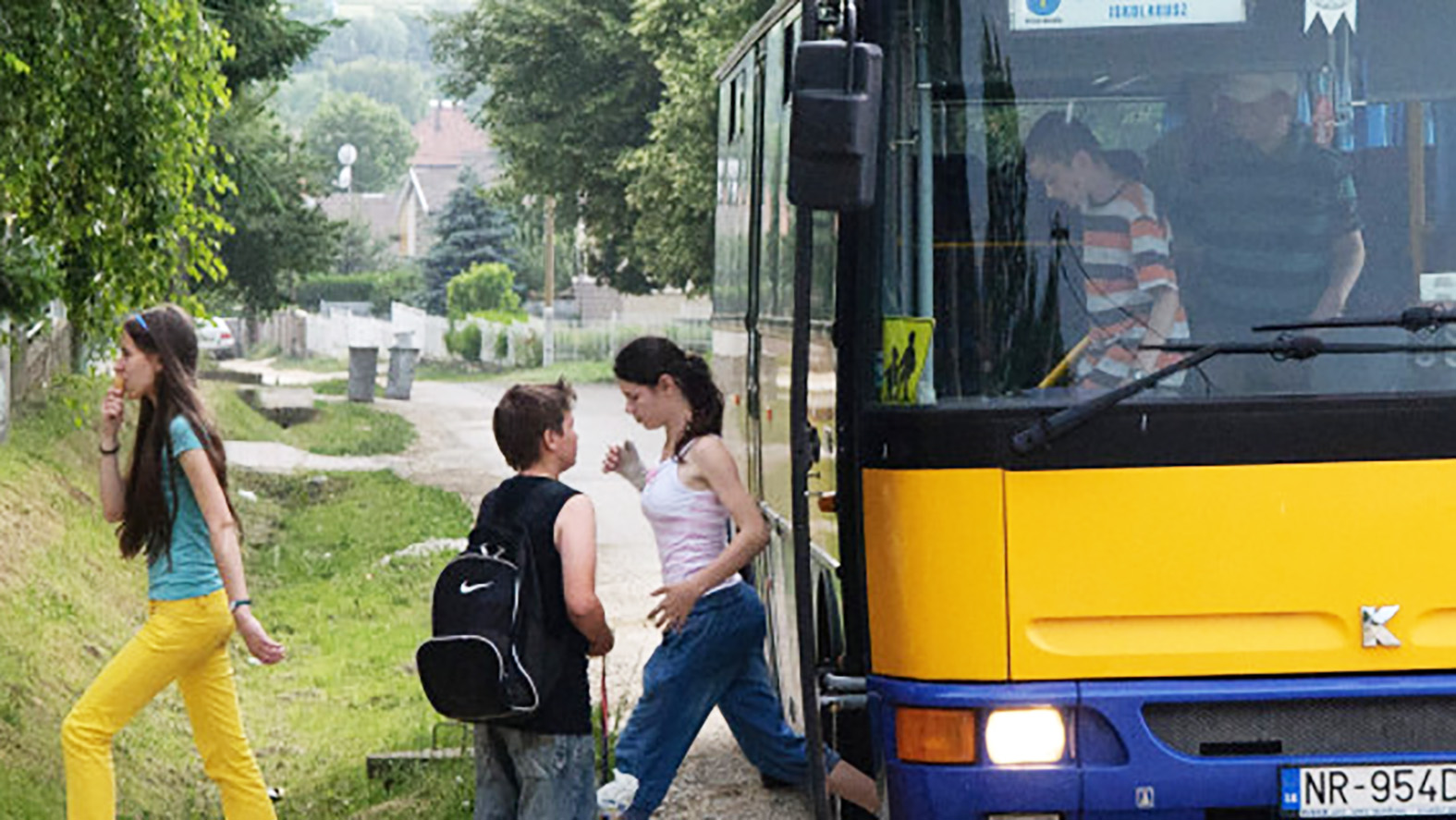 Mesto Vráble chce zvážať deti na vyučovanie školským autobusom