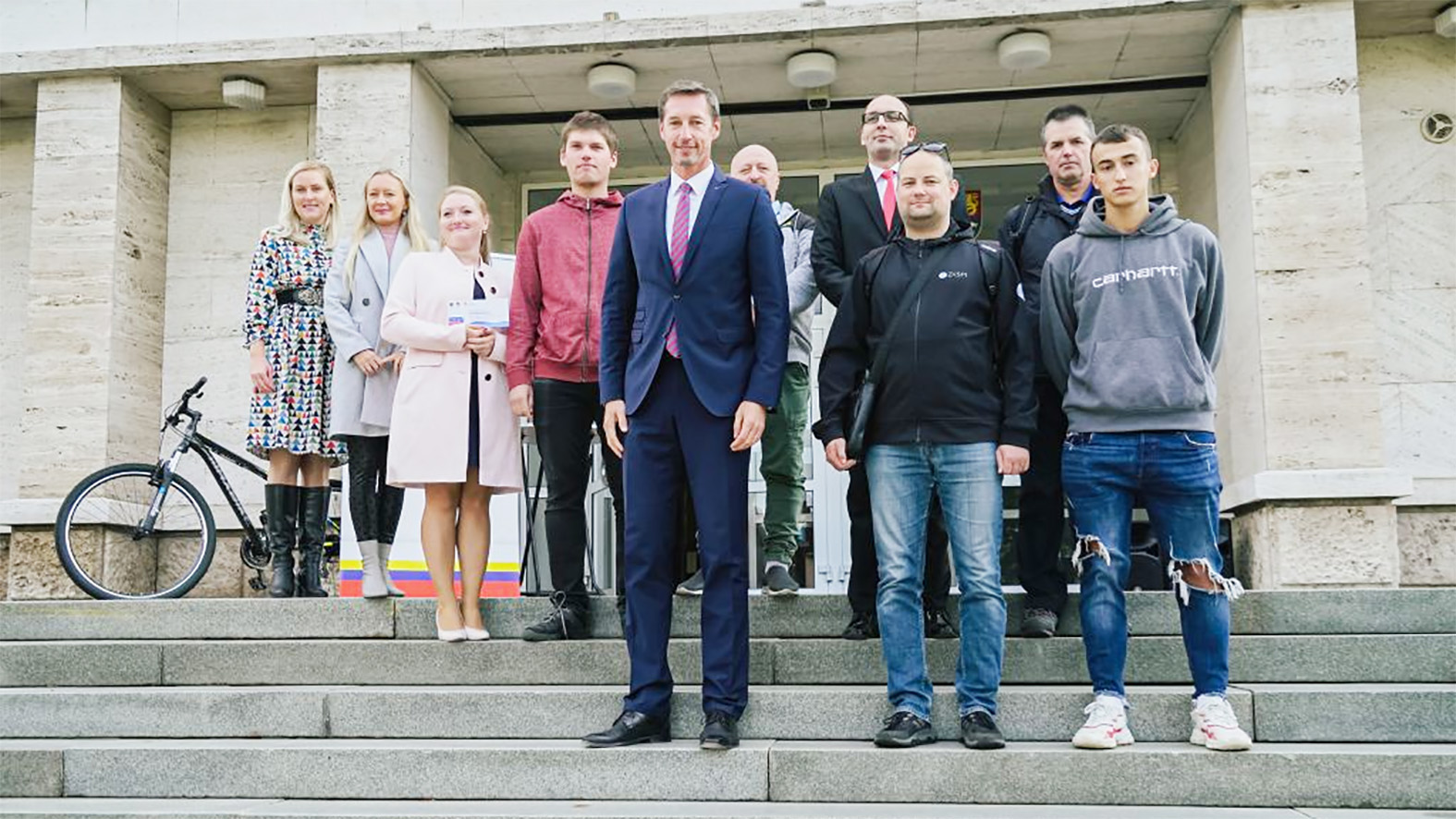 Prešovská župa ocenila občanov, ktorí vymenili auto za pešiu chôdzu
