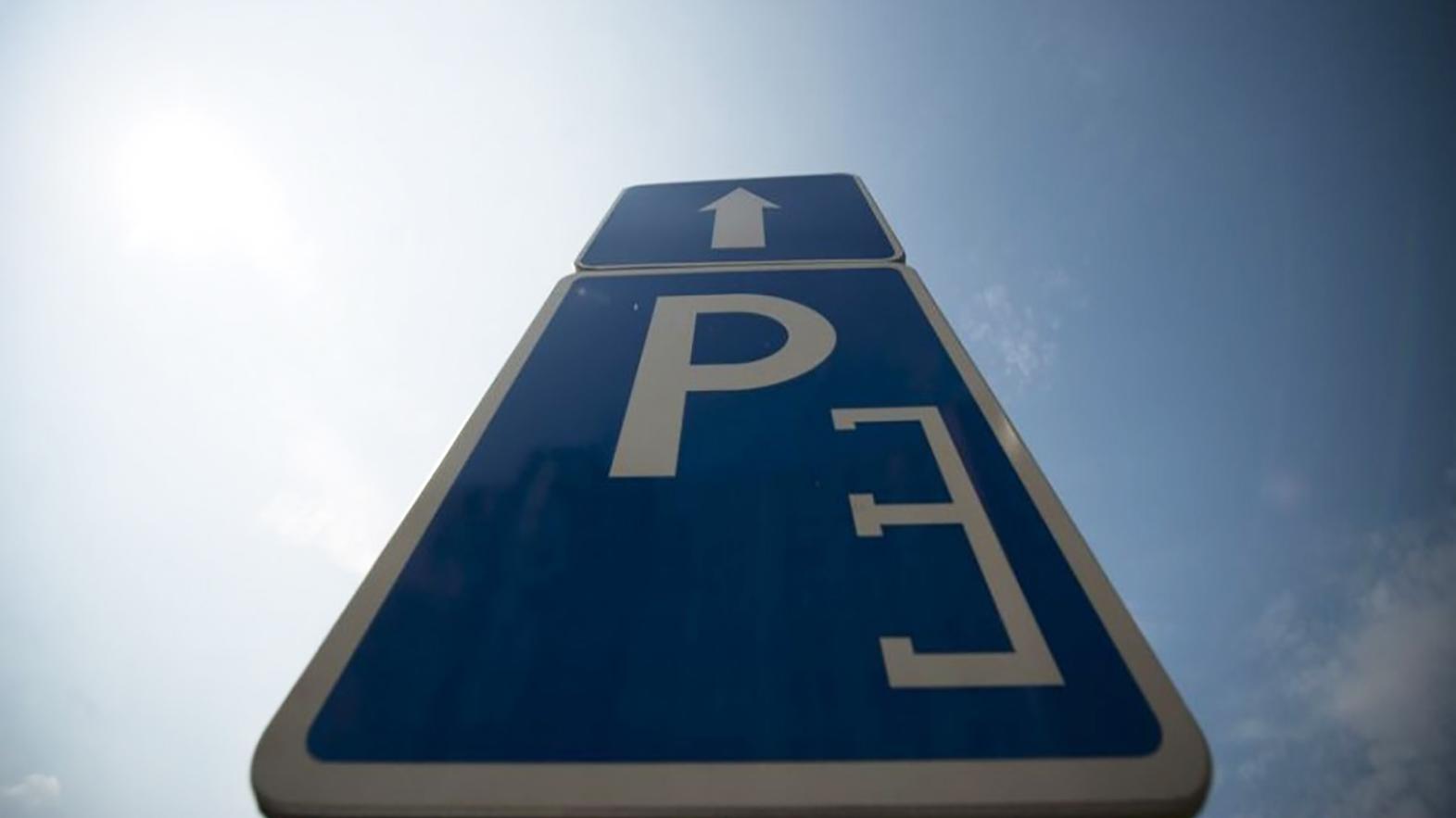 Mesto Topoľčany chce obmedziť parkovanie dodávkových áut na sídliskách