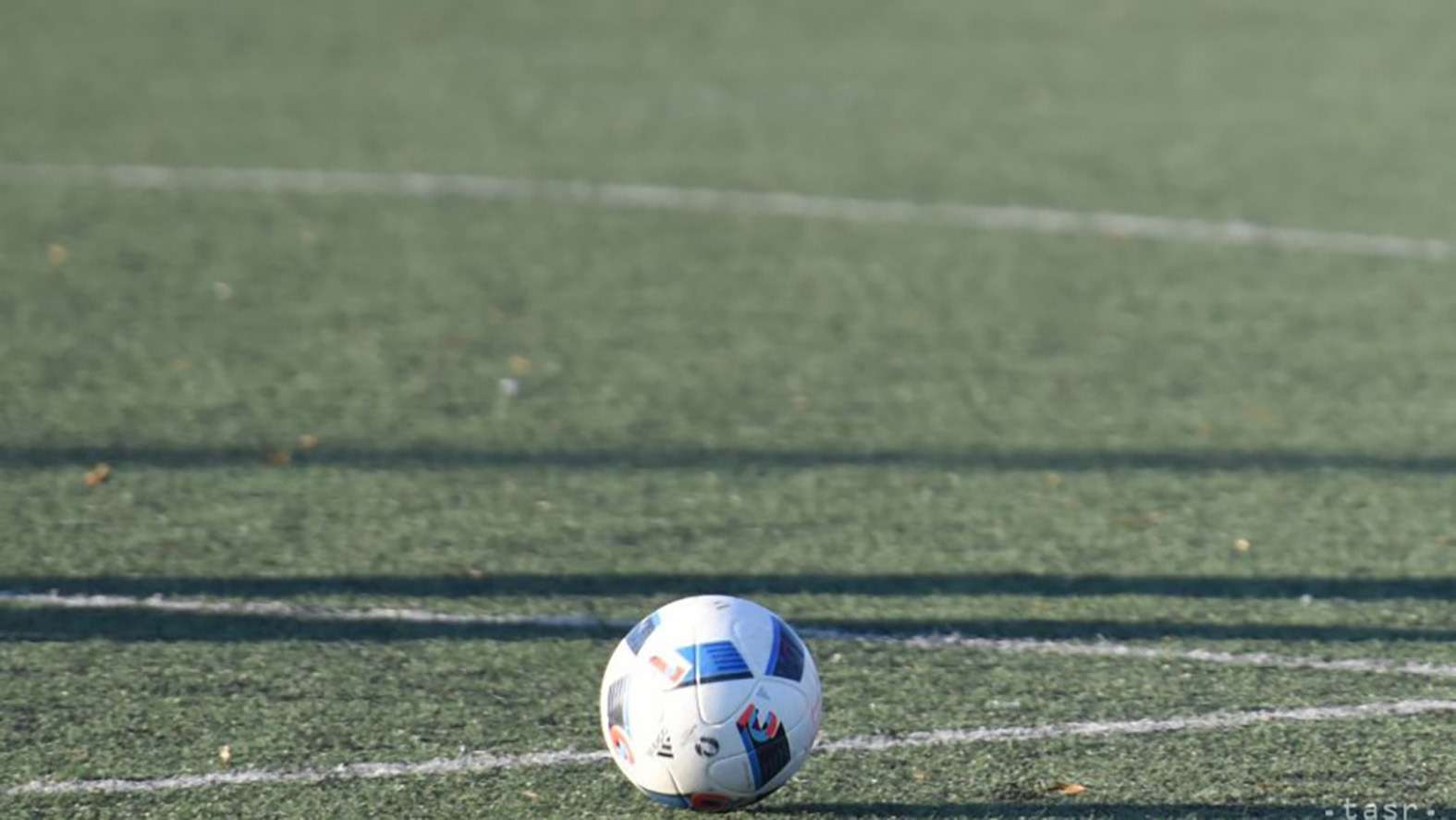 Mesto opäť získalo futbalové ihrisko s umelou trávou