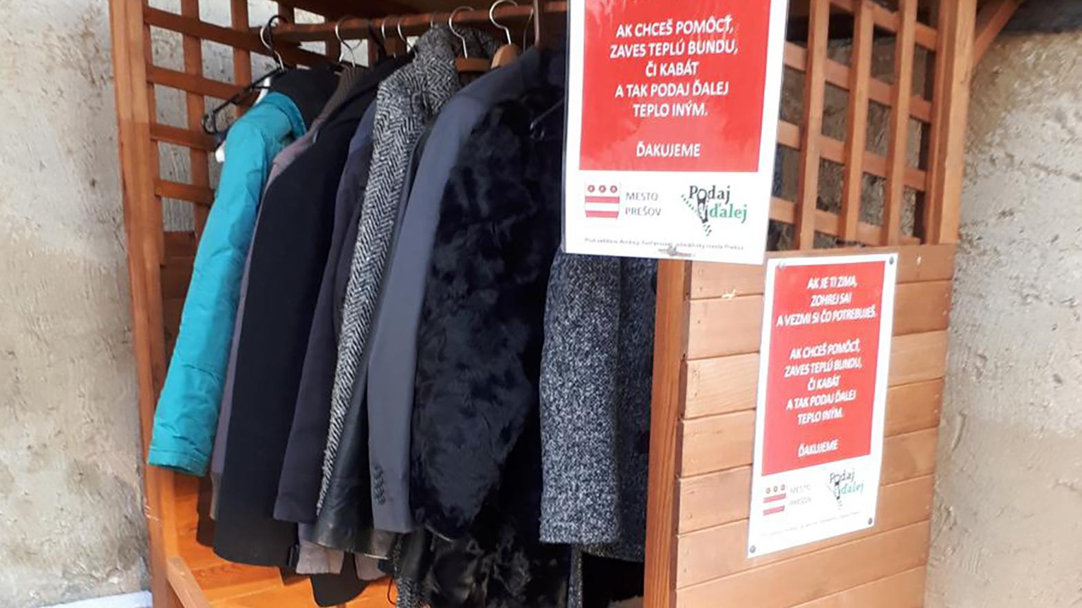 Bundy a kabáty z Vešiaka pomoci budú v Prešove hriať aj túto zimu