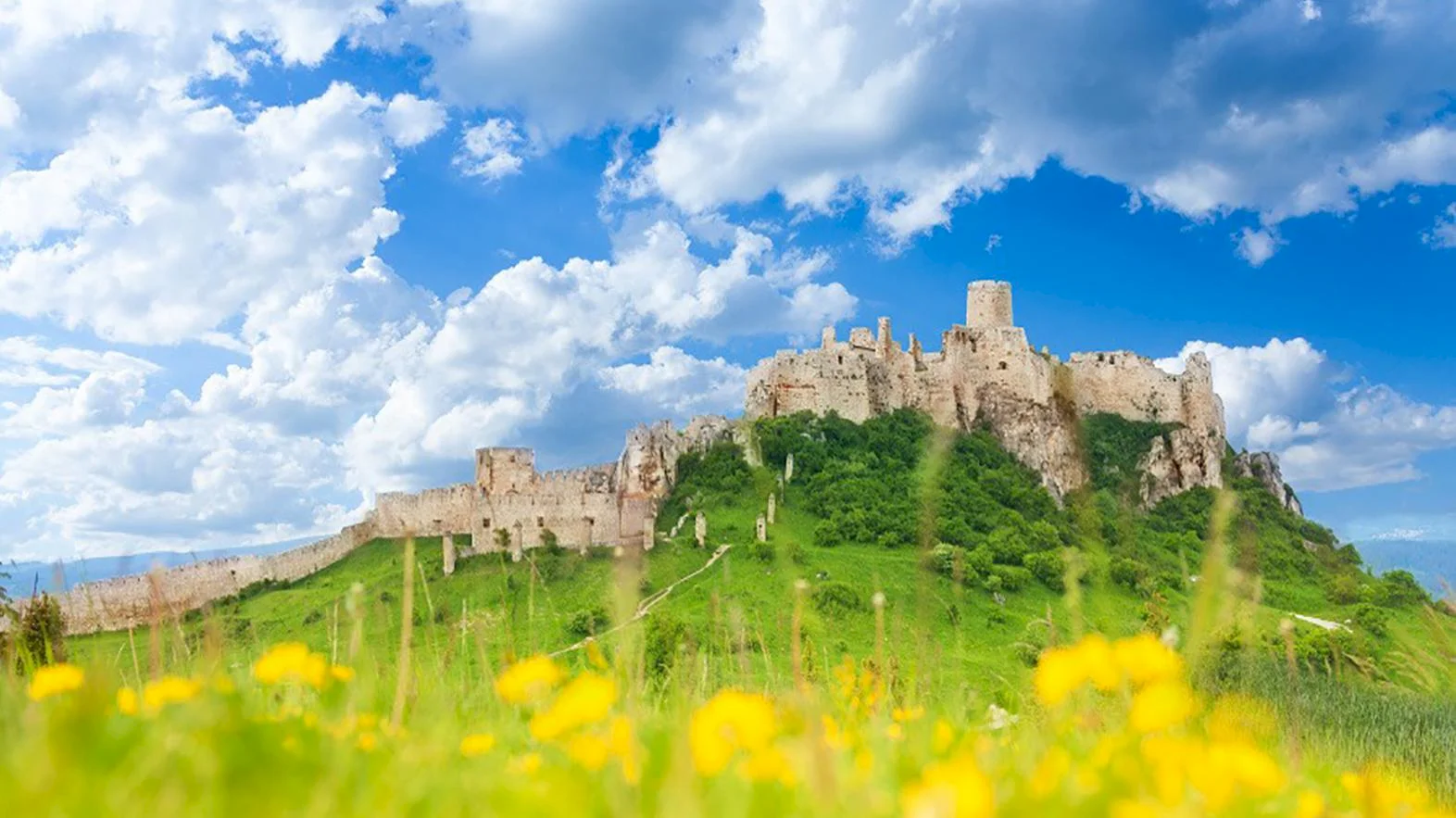Spišský hrad navštívilo počas letnej sezóny takmer 122 000 ľudí