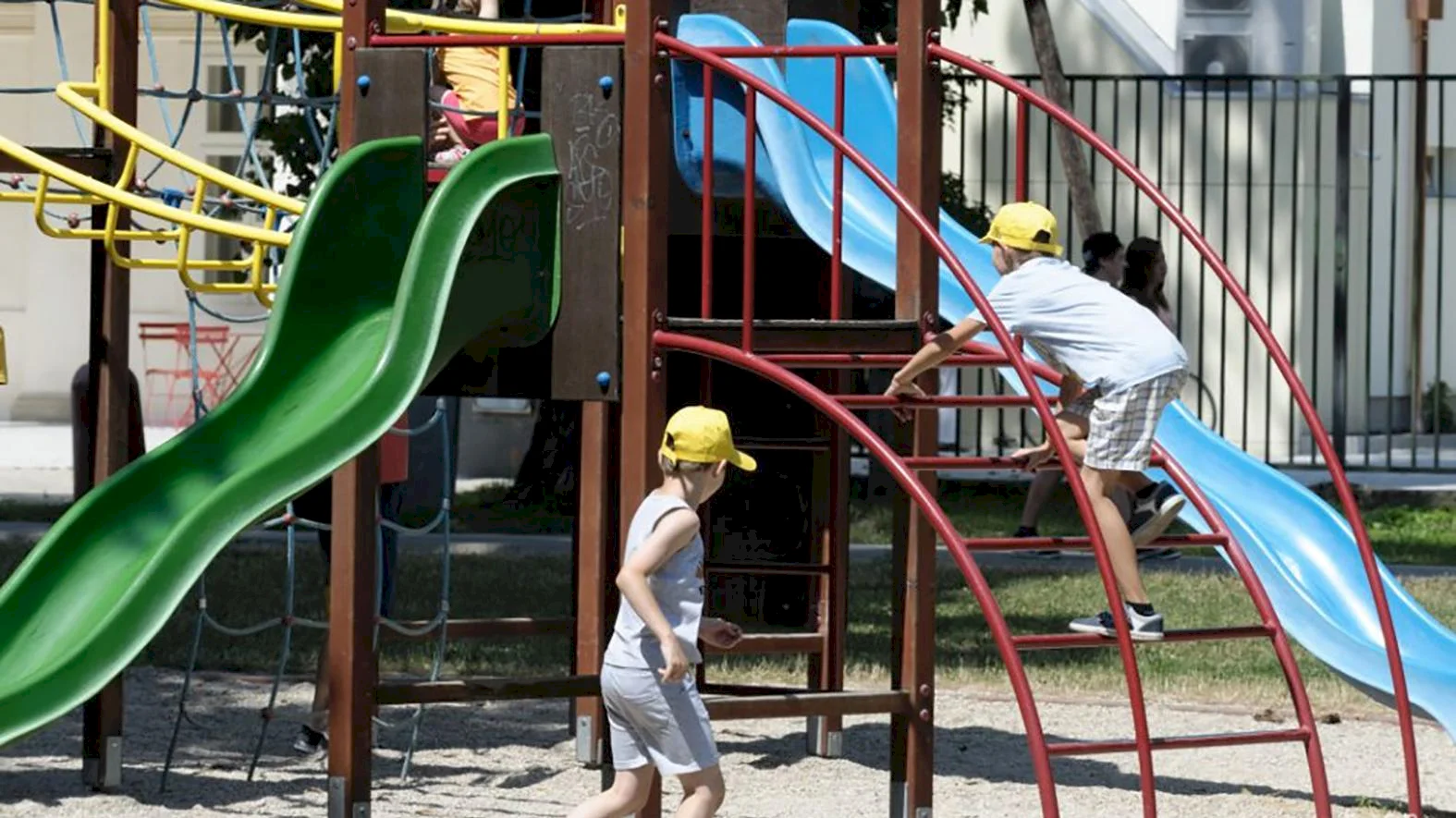 Na Podbrezinách v L. Mikuláši pribudne moderné inkluzívne ihrisko