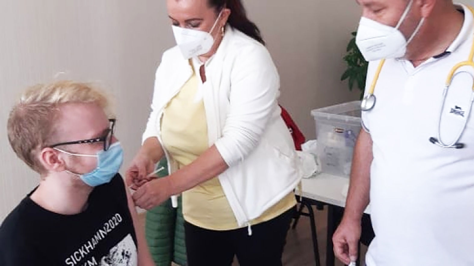 Očkovacie centrá v TTSK pracujú aj počas víkendu