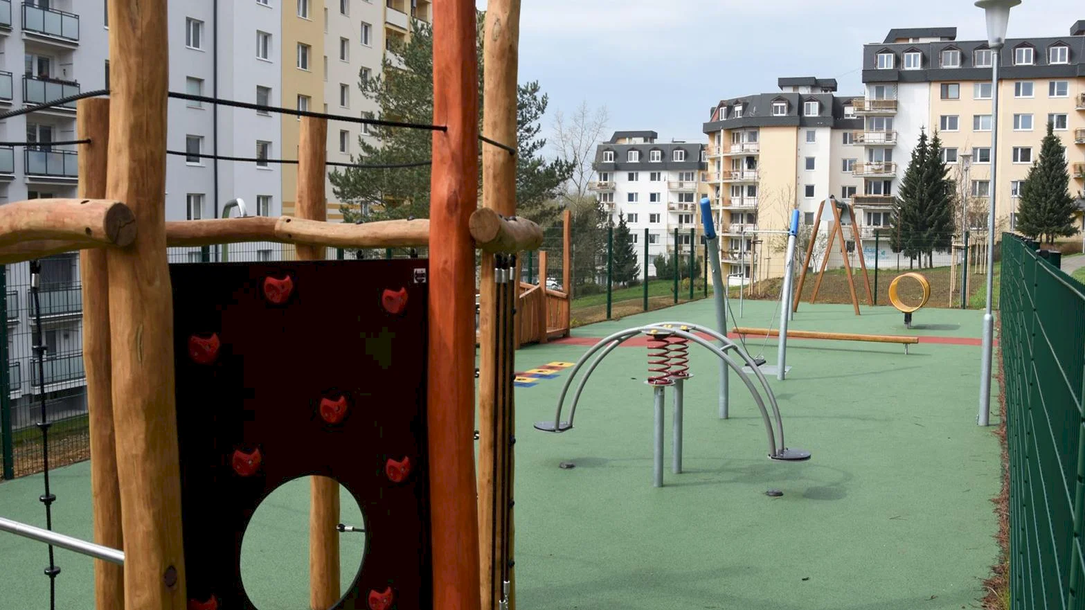 Detské ihriská v Trenčíne sú už bezpečnejšie