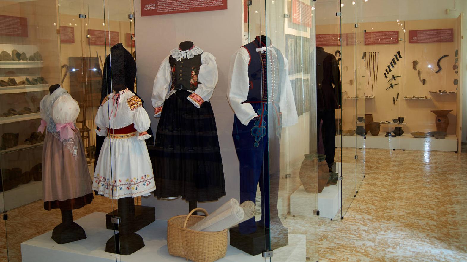 Výstava v múzeu približuje historické premeny Trenčianskeho kraja