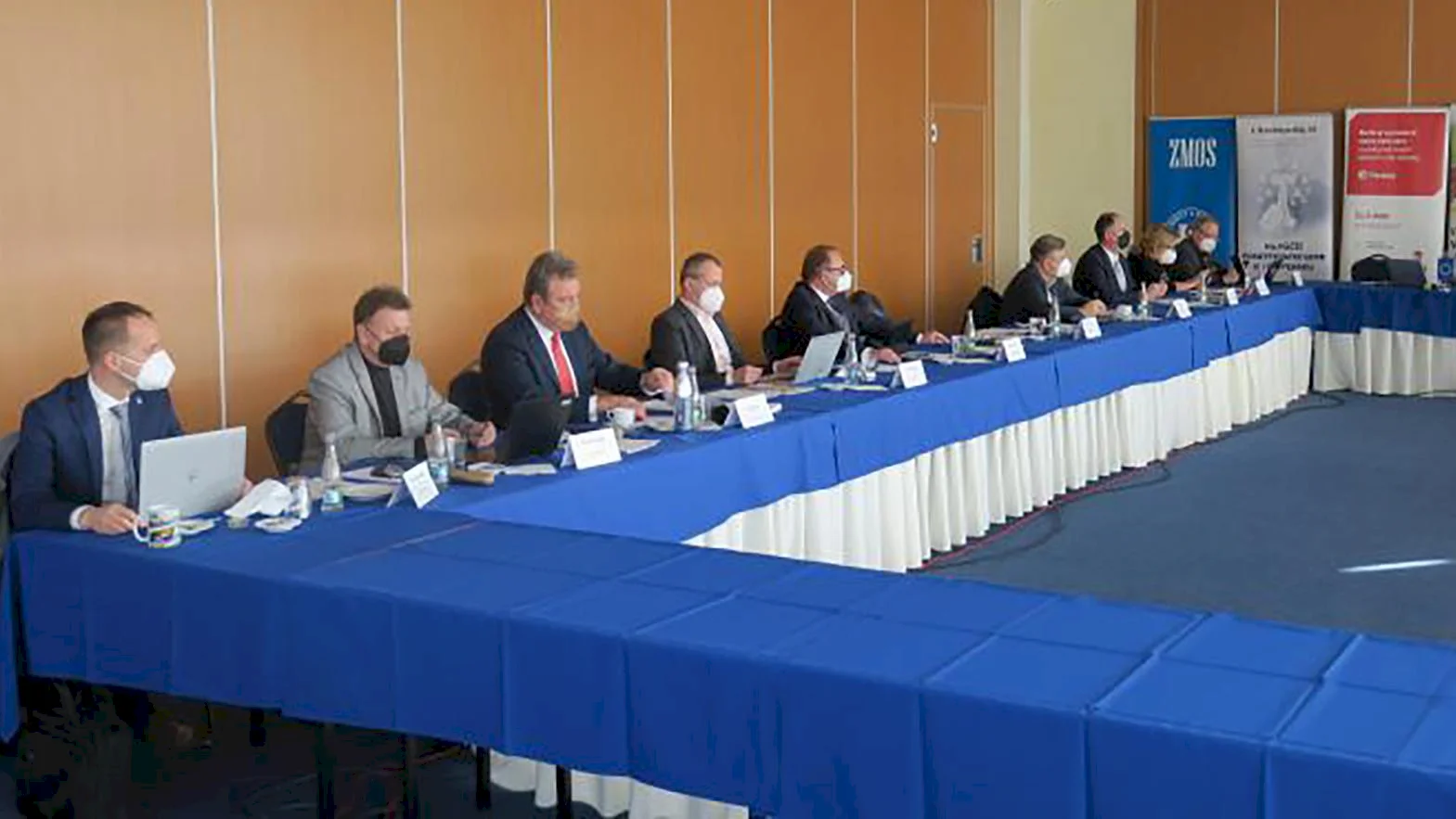Komuniké z 15. rokovania Predsedníctva ZMOS