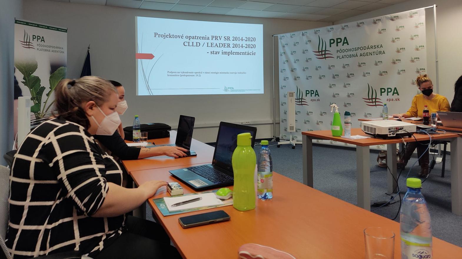 Čerpanie fondov na Slovensku ničí byrokracia