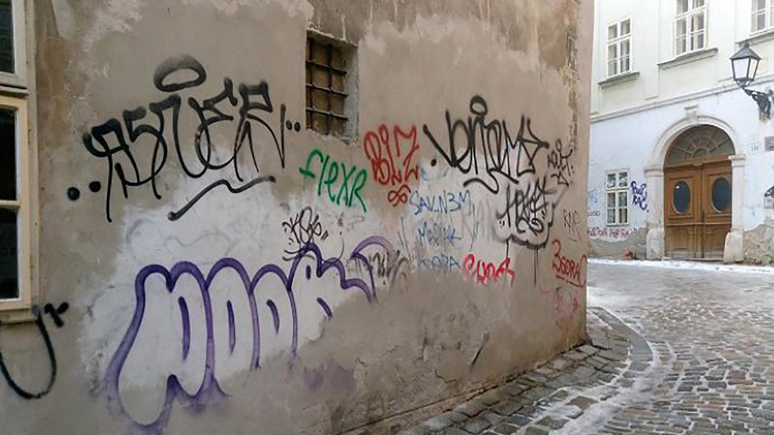 Fond Weinwurma vyhlásil výzvu na obnovu i odstraňovanie grafitov