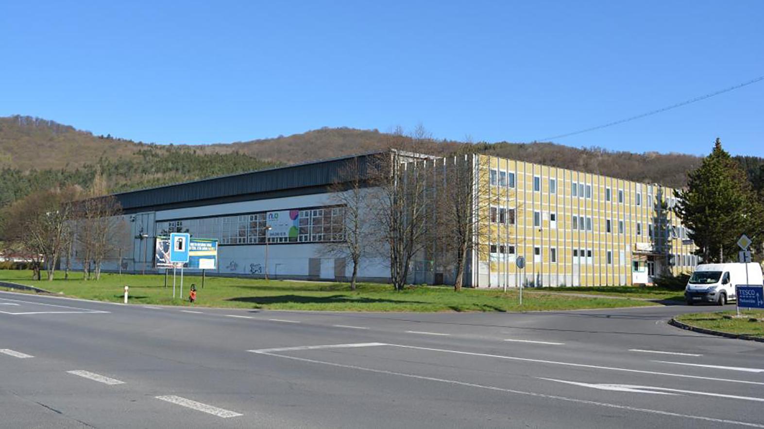 Detva začína s rekonštrukciou športovej haly