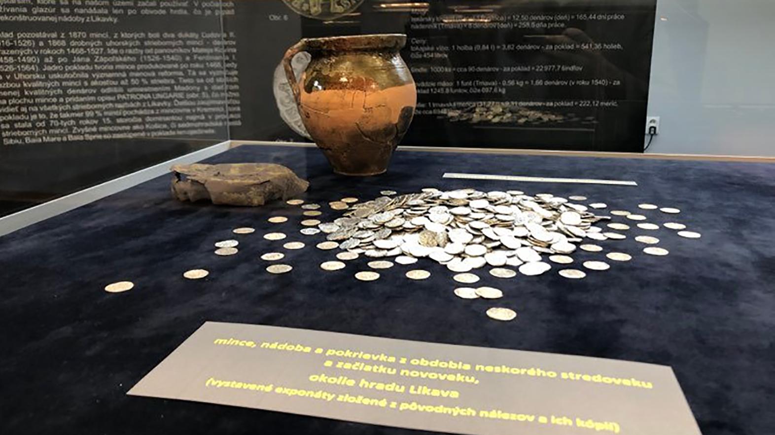 Liptovské múzeum uviedlo do života novú expozíciu - Poklad z Likavy