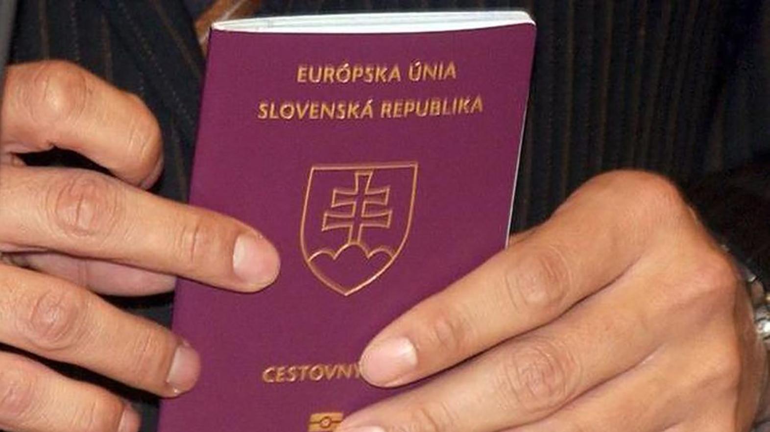 MV vyzýva ľudí, aby nepodliehali panike, evidujú nárast žiadostí o cestovné pasy