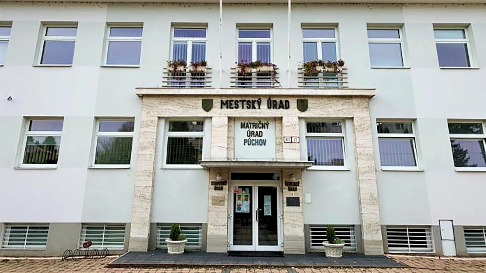 Samosprávy na strednom Považí rušia partnerstvá s ruskými a bieloruskými mestami