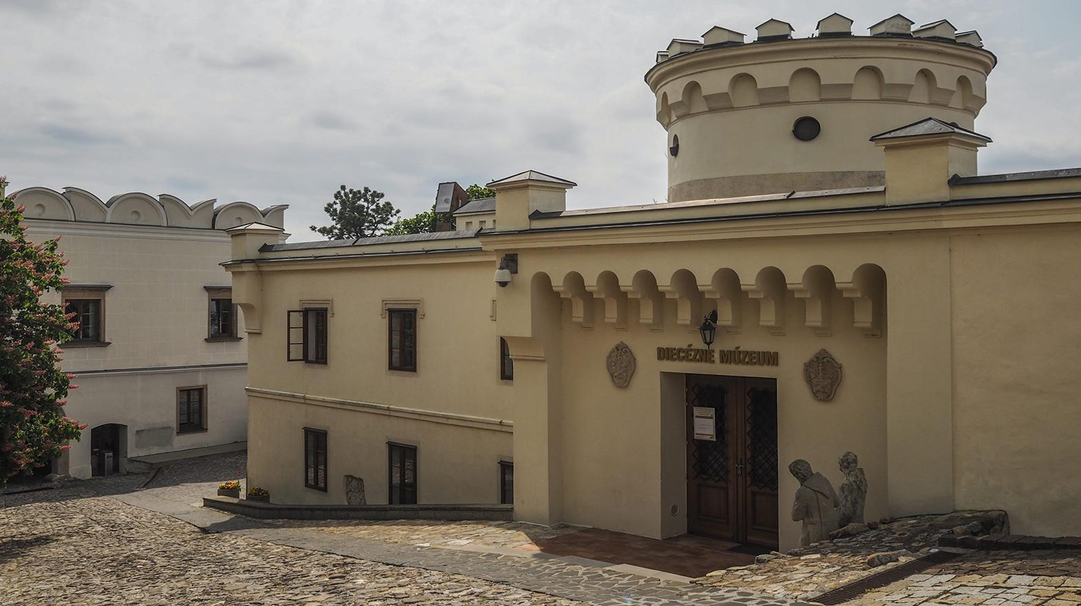 Na Nitrianskom hrade opäť otvorili vežu katedrály i Diecézne múzeum