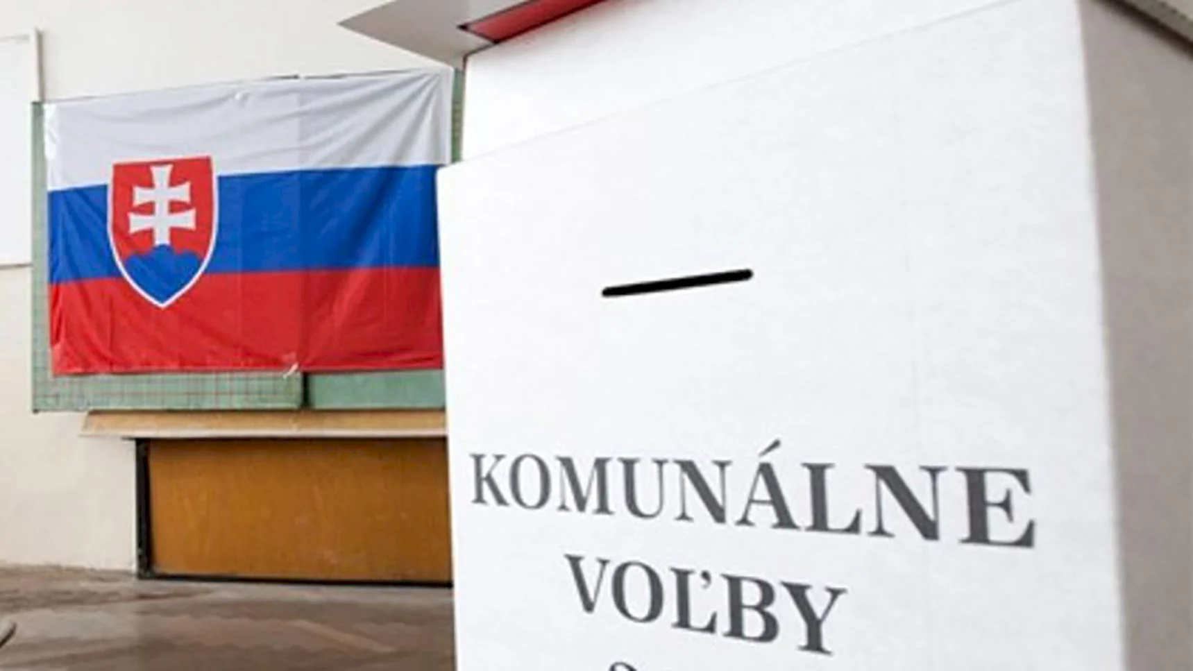 Dnes si v 15 obciach volia starostov i poslancov