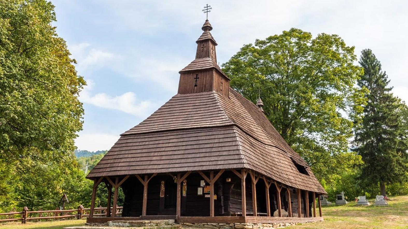 V obci Topoľa vzniká tradičný roľnícky dom, bude v ňom remeselné centrum