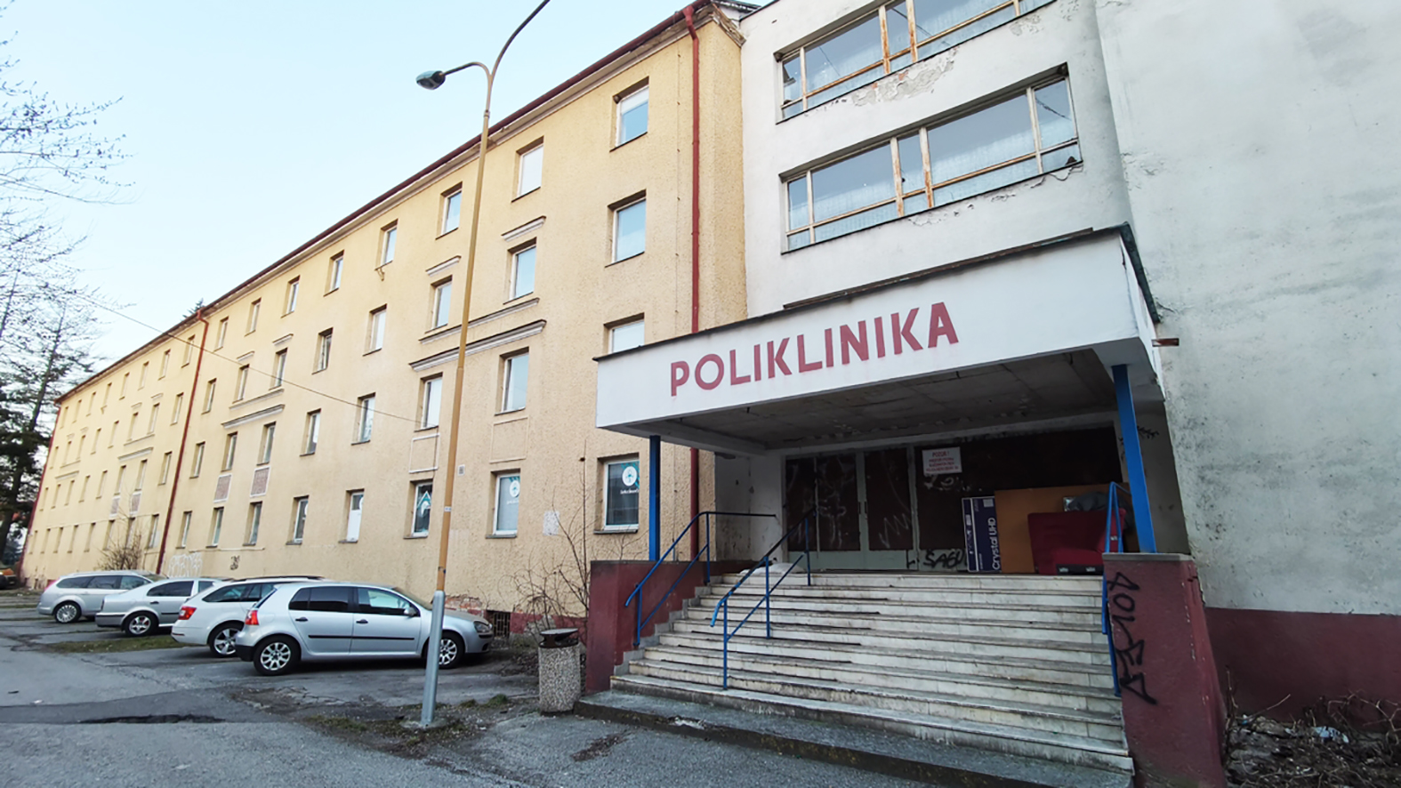 Investor plánuje v bývalej poliklinike nové byty