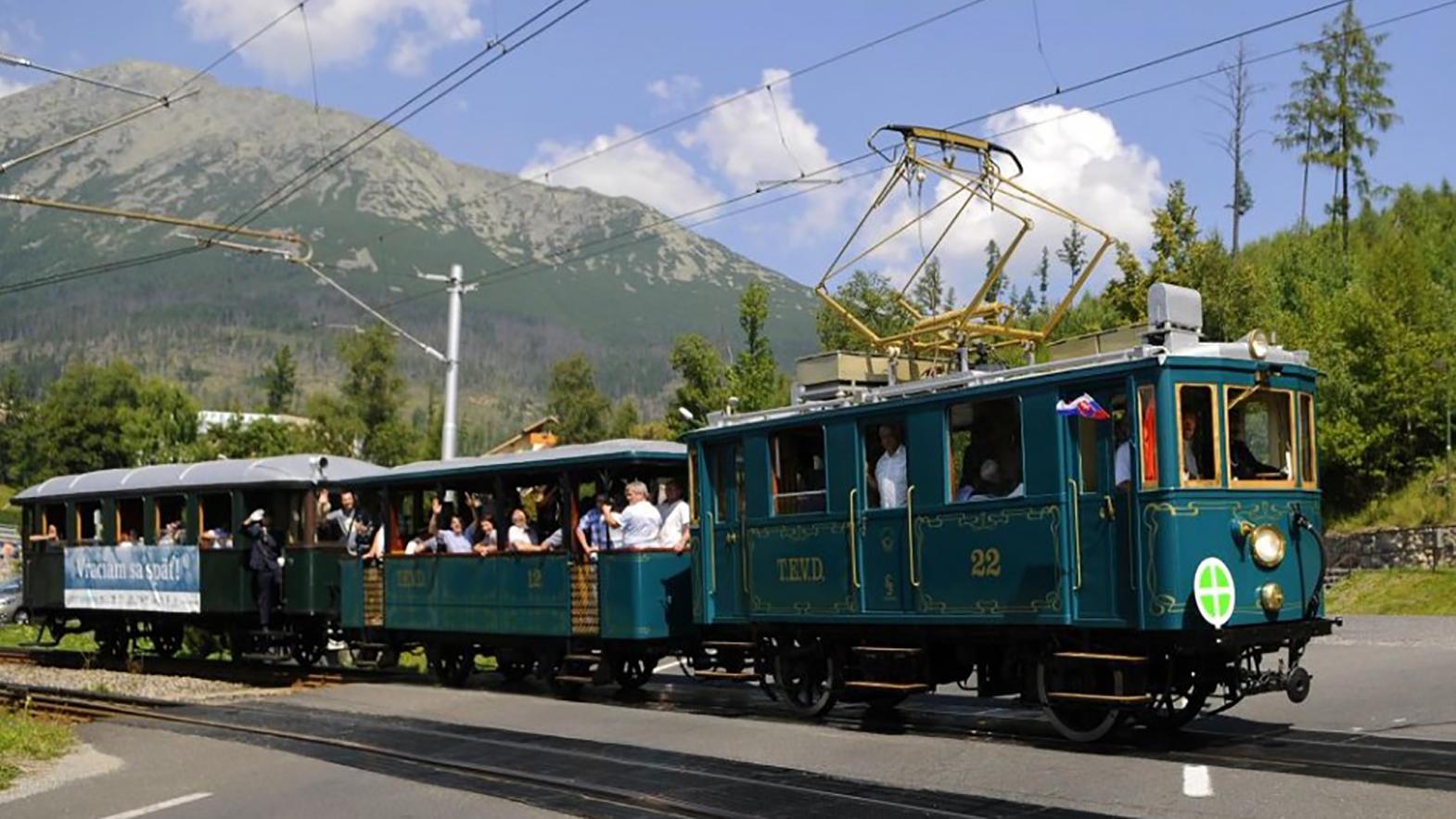 Historická tatranská električka Kométa sa po zime opäť vracia na trať