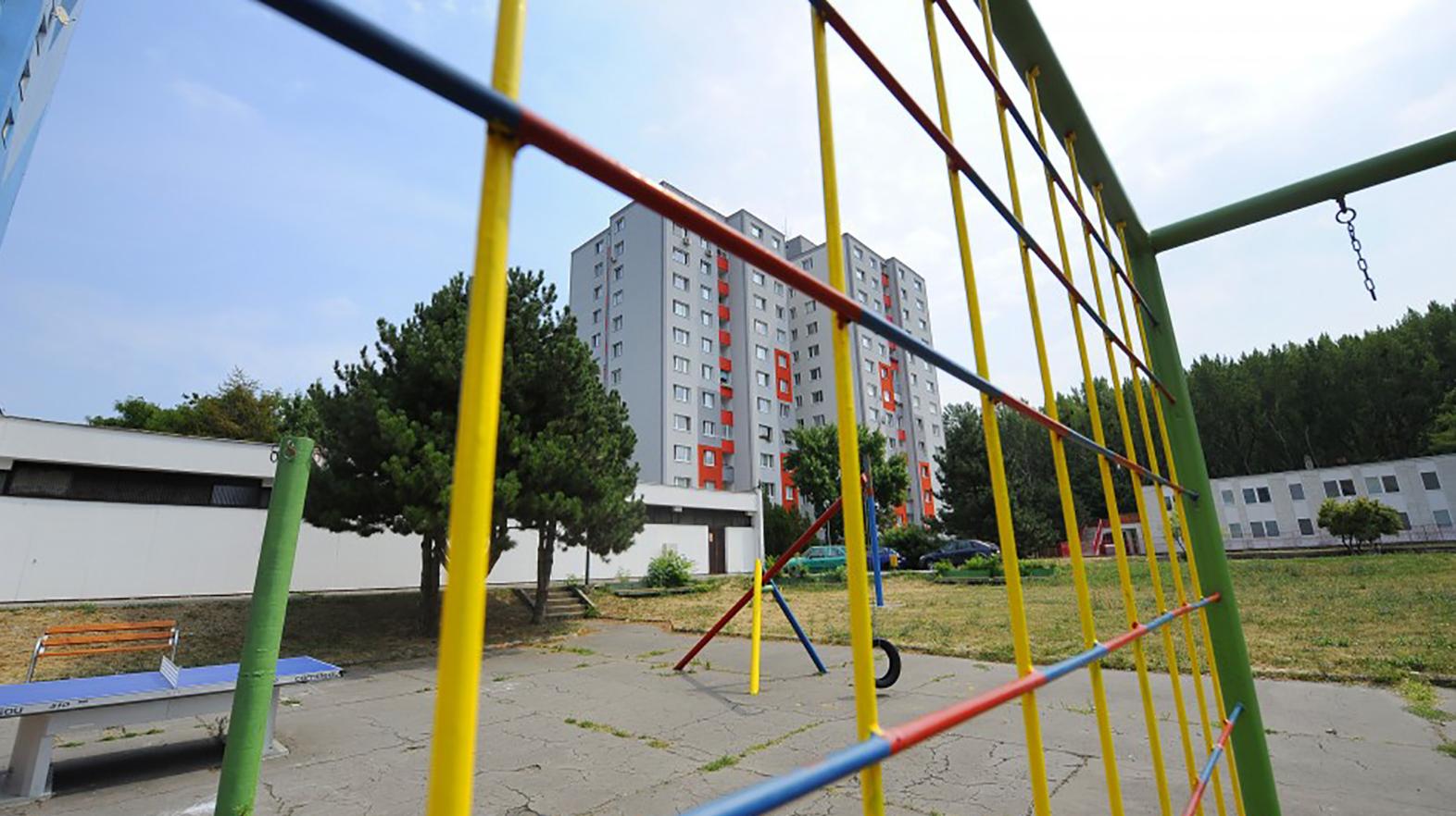 TTSK zmodernizuje športoviská pri Obchodnej akadémii v Senici