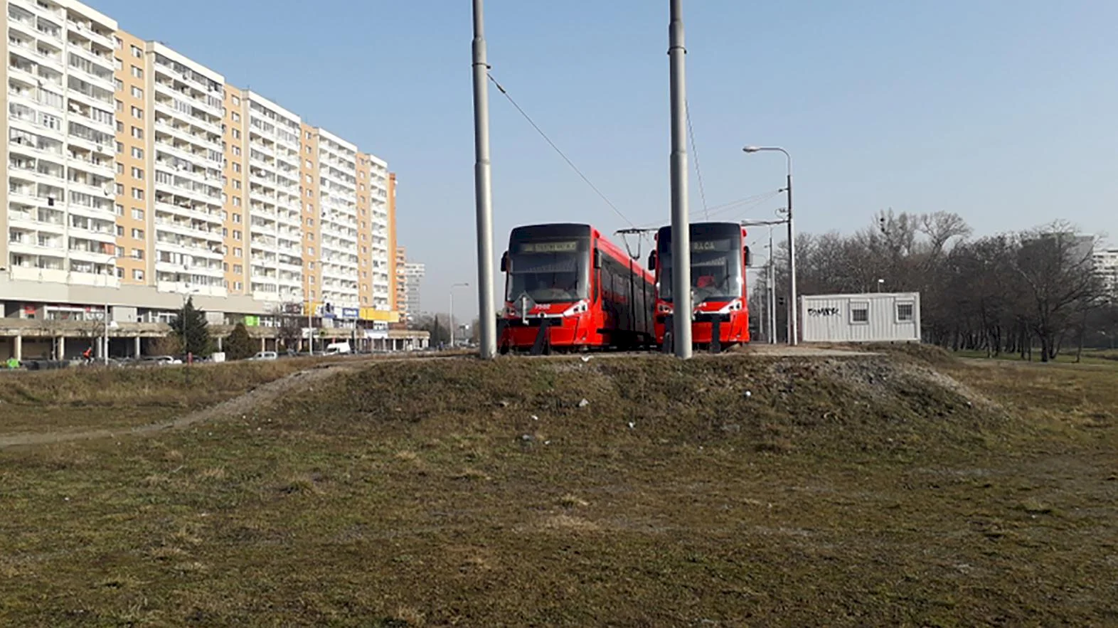 Práce na električkovej trati v Petržalke sa majú rozbehnúť po podpise dodatkov